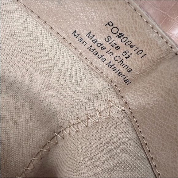 NIB Journee Collection Elanie Bootie - Picture 14 of 16